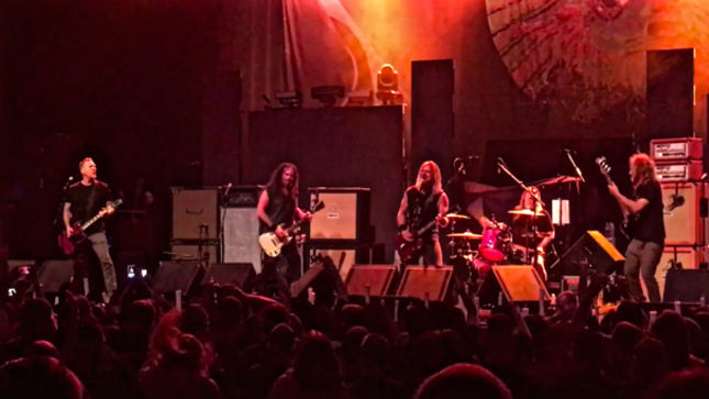 METALLICA Frontman JAMES HETFIELD Joins CORROSION OF CONFORMITY In Oakland; Video, Photos Posted