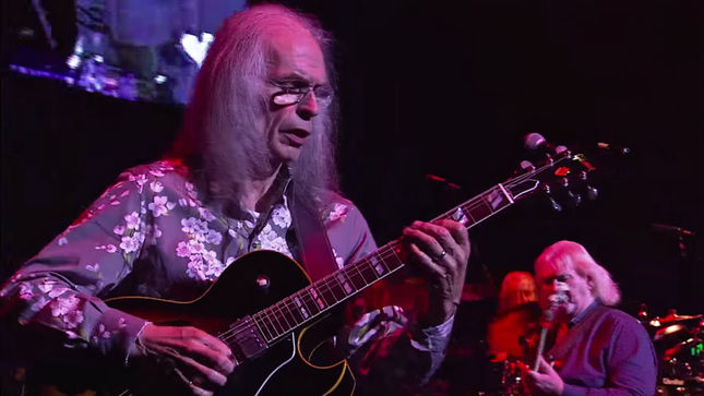 YES Guitarist STEVE HOWE On The Album Series US Tour - “It’s A Lot More Inventive Than Just Playing “Roundabout” Or “Heart Of The Sunrise”; Audio