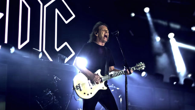 AC/DC’s Stevie Young Discusses Playing Rhythm Guitar - “I Tried The Accordion, But It Was Huge”; Video