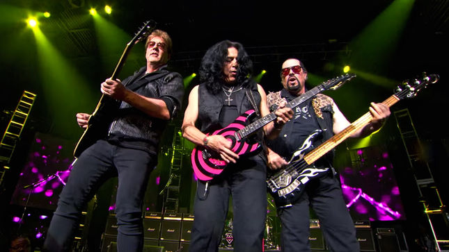 Are TWISTED SISTER Finished? - “We Can’t, Obviously, Walk Away For 14 Years Again,” Says Guitarist JAY JAY FRENCH; Audio