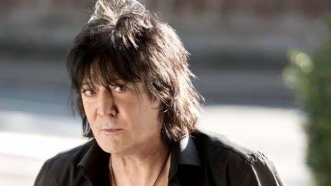 Former UFO Bassist PETE WAY Suffers Heart Attack
