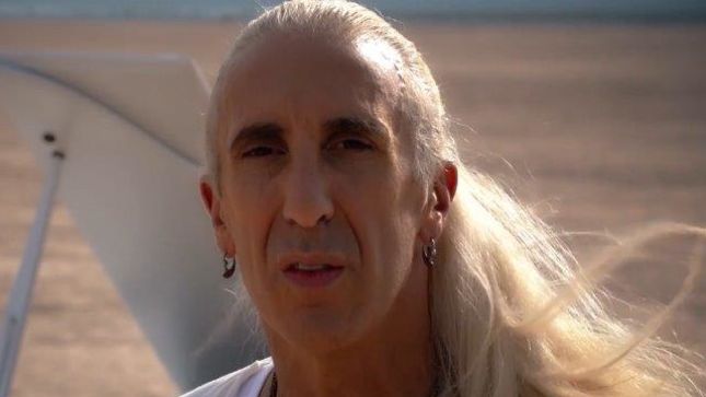 TWISTED SISTER's DEE SNIDER Helping CRISS ANGEL's Charity With New Version Of “We’re Not Gonna Take It” 