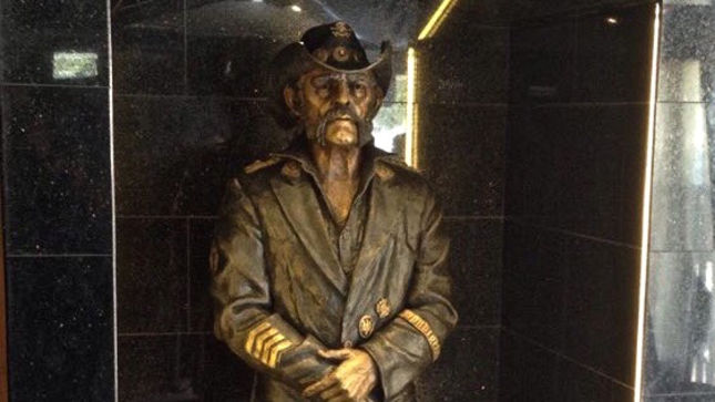 MOTÖRHEAD - Memorial Statue Of LEMMY Unveiled; Photos, Video