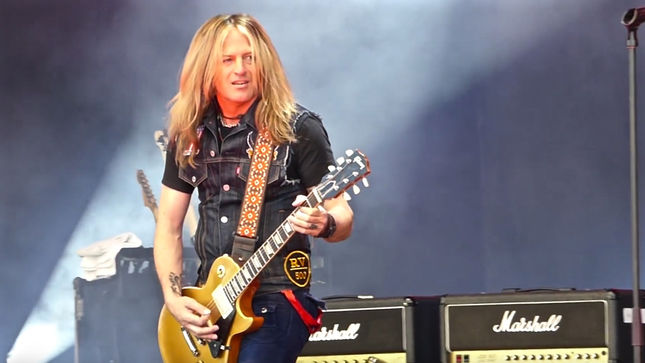Guitarist DOUG ALDRICH Discusses THE DEAD DAISIES vs. WHITESNAKE - “Good Things Come With Both But I Love What We Accomplished In A Short Amount Of Time With The Daisies”