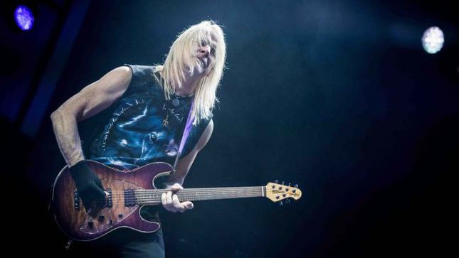 STEVE MORSE - "To A Certain Percentage Of The Fans, I Don't Succeed As DEEP PURPLE's Guitarist Because I'm Not RITCHIE BLACKMORE"