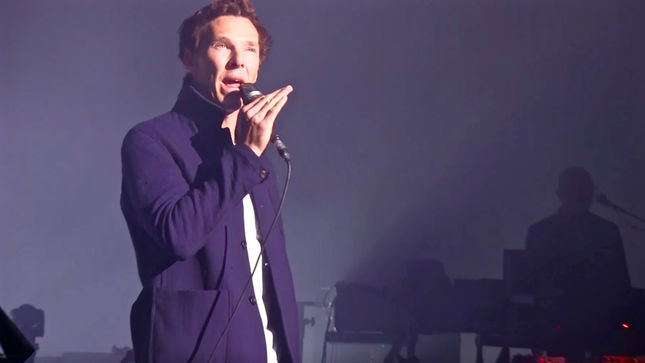 PINK FLOYD Legend DAVID GILMOUR Joined By Actor BENEDICT CUMBERBATCH For “Comfortably Numb” Performance; Video