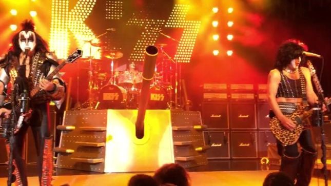 PAUL STANLEY's "Wouldn't You Like to Know Me" Performed On KISS Kruise VI; Fan-Filmed Video Posted