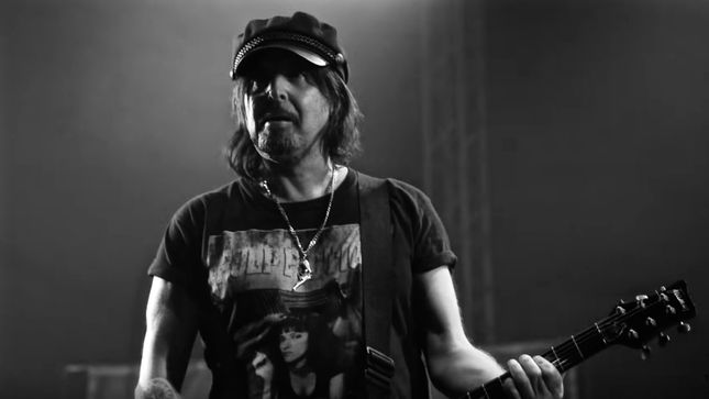 MOTÖRHEAD Guitarist’s PHIL CAMPBELL AND THE BASTARD SONS Premier “Spiders” Music Video