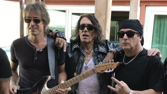 RATT - Band Name Reclaimed By STEPHEN PEARCY, WARREN DEMARTINI And JUAN CROUCIER In Court Case; BOBBY BLOTZER "Expelled" From Partnership