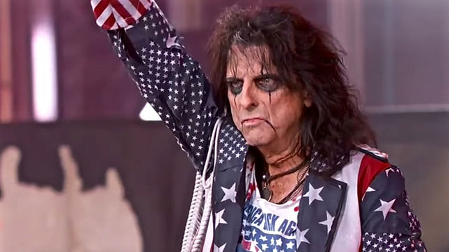 ALICE COOPER Recording Demos For New “Pure Riff Rock And Roll” Album; Features Contributions From Surviving Members Of Original Alice Cooper Band
