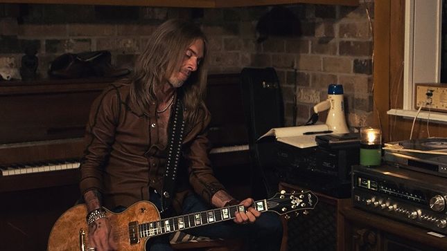 Former PANTERA / DOWN Bassist REX BROWN Streaming Snippet Of New Song “Crossing Lines”