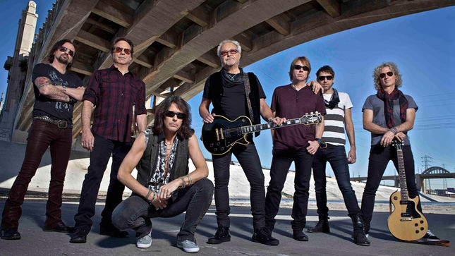 FOREIGNER - Video Streaming For Exclusive Walmart Edition Of Upcoming 40 Collection