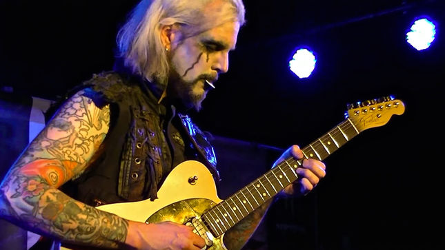 JOHN 5 To Be Joined On Stage At The Whisky A Go Go By NIKKI SIXX, SCOTT IAN, SEBASTIAN BACH For Special Performance Of "Shout At The Devil" 