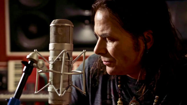 Former WHITE LION Singer MIKE TRAMP Premiers “Coming Home” Music Video
