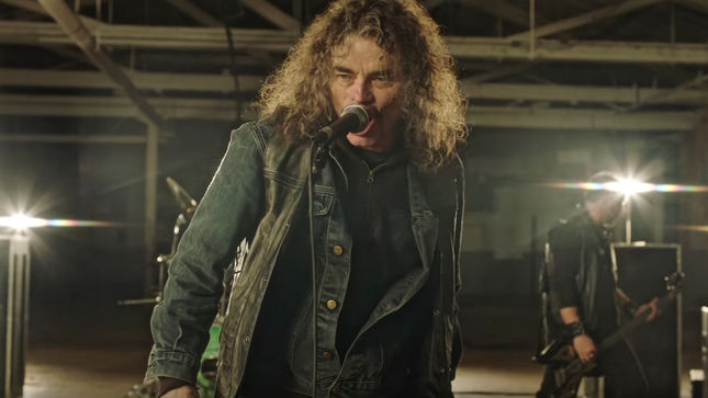 OVERKILL’s Bobby "Blitz” Ellsworth Discusses Influences - “I Was Really Into ALICE COOPER”; Video