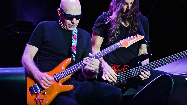 JOE SATRIANI Looks Back On Surfing With The Alien Track-By-Track - "STEVE VAI Canned 'Crushing Day' Right Away; He Noticed There Was Something Fishy About It"