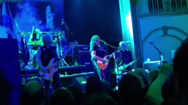 ACE FREHLEY Performs KISS Classic "Cold Gin" With PEARL JAM Guitarist MIKE McCREADY In Seattle; Video Available