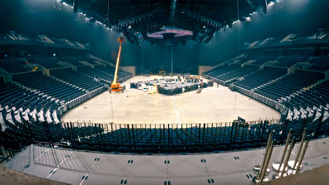 METALLICA - Time Lapse Load-In Video From Copenhagen's Royal Arena Streaming