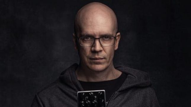 DEVIN TOWNSEND Returns To Instagram - "Please Follow This Poor Social Media Impaired Individual..."