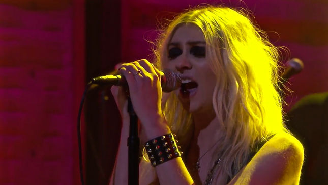THE PRETTY RECKLESS Perform “Take Me Down” On Conan; Video Streaming