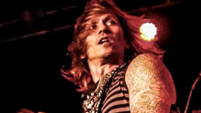 Former QUIET RIOT Vocalist SEANN NICOLS Performs With BOBBY BLOTZER's RATT For The First Time (Video)