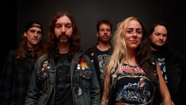 LADY BEAST Sign With Cruz Del Sur Music