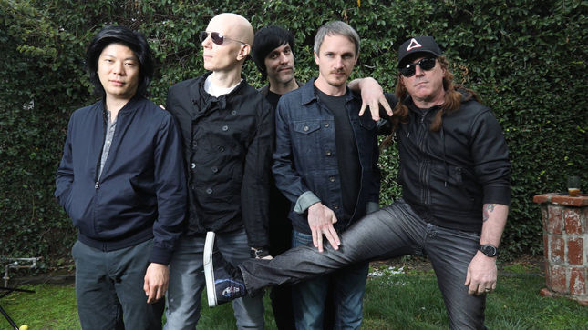 A PERFECT CIRCLE Inks Worldwide Deal With BMG; Band Working On New Album
