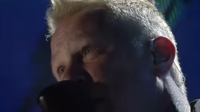 METALLICA Release Pro-Shot Video Footage Of "Confusion" In Mexico City