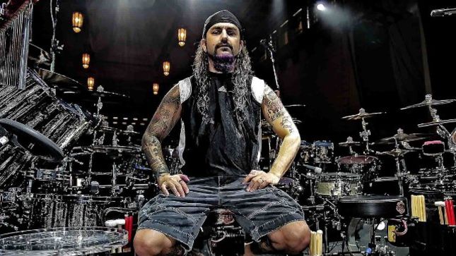 MIKE PORTNOY Looks Back On DREAM THEATER - "I Have Very Fond Memories Of All Those Years And It's A Huge Part Of My Life" (Video)