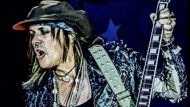 CRYSTAL TEARS – ALICE COOPER Guitarist Ryan Roxie To Guest On New Album 