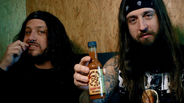 MUNICIPAL WASTE Take The Heavy Metal Hot Sauce Challenge At Grill 'Em All Burgers; Video