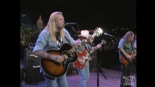 ALLMAN BROTHERS BAND – Classic Footage Of “Midnight Rider” From Austin City Limits Streaming