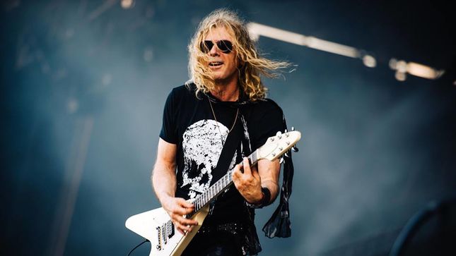 THE DEAD DAISIES - Guitarist DAVID LOWY Temporarily Leaves Tour