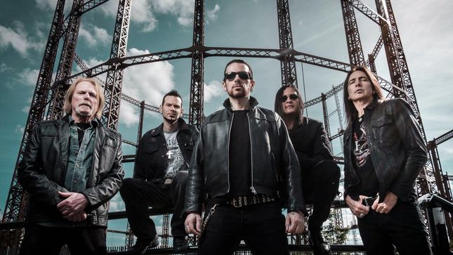 BLACK STAR RIDERS Guitarist DAMON JOHNSON On Recent Lineup Change - “Those Transitions Are Always A Challenge”
