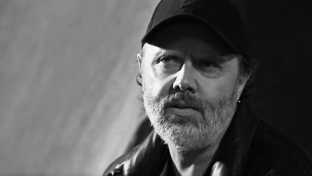 METALLICA Drummer LARS ULRICH Talks Touring - "You Try And Create As Much Of An Atmosphere And Intimacy As Possible; Some Shit That Blows Up Or Something Is Always Good"