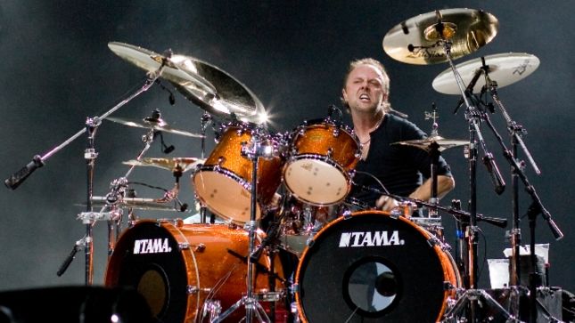 METALLICA Drummer LARS ULRICH Talks Playing Live - "It Works Best Is When You Lose Yourself In The Music And Stop Thinking" (Video)
