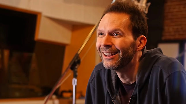 MR. BIG Discuss New Song “Defying Gravity” - “A Nice Confidence Builder,” Says Guitarist PAUL GILBERT