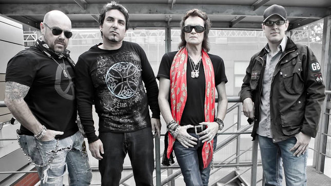 GLENN HUGHES Talks New BLACK COUNTRY COMMUNION Album - "We Knew We Would Have A Reunion" (Video)