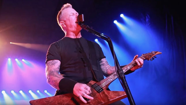 METALLICA Pay Tribute To VAN HALEN At Pasadena Show With "Runnin' With The Devil" Jam; Pro-Shot Video Available