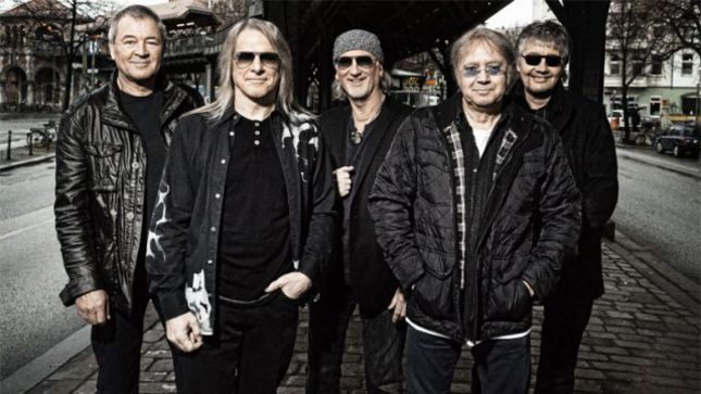 DEEP PURPLE Guitarist STEVE MORSE On Possibility Of RITCHIE BLACKMORE Returning For One Show - "It Would Be Nice To See Closure With Everybody Involved"
