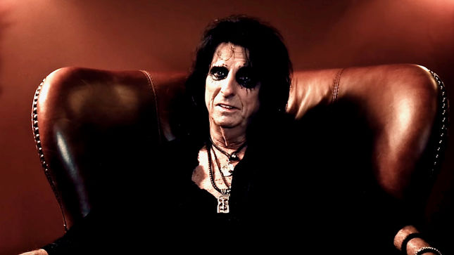 ALICE COOPER - “Sex Is Like Golf, You Can Never Really Conquer The Game”; Rapid Fire Interview Part 1 Streaming (Video)