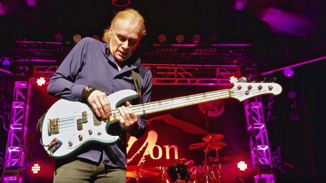  BILLY SHEEHAN On Plans For THE WINERY DOGS - “I’m Hoping To Get Writing Towards The End Of This Year When The MR. BIG Thing Finishes”