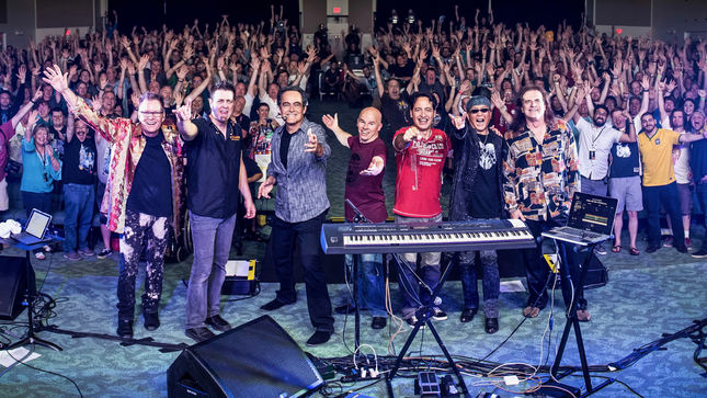 SPOCK’S BEARD To Release Snow Live DVD In November; Features NEAL MORSE And All Members Past & Present; Video Trailer