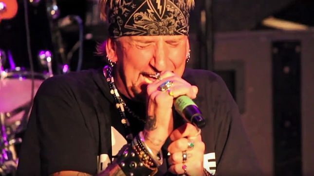 Former GREAT WHITE Frontman JACK RUSSELL On Upcoming Documentary On Fateful Rhode Island Nightclub Fire - “Not All Of It Is Easy To Watch For Me Because A Lot Of People Blame Me”; Video