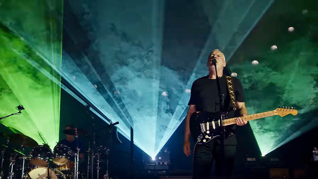 DAVID GILMOUR Releases Video Excerpt Of PINK FLOYD Classic “Comfortably Numb” From Upcoming Live At Pompeii Release
