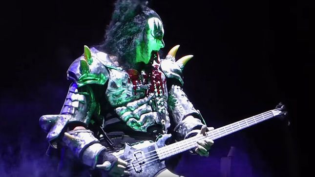 GENE SIMMONS Talks KISS Special Guests - "They Come On Without Makeup"