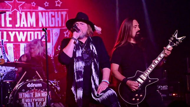 MIKKEY DEE, JAMES LOMENZO, DON DOKKEN, MARQ TORIEN And Others Perform AC/DC, SCORPIONS, MOTÖRHEAD Classics During Las Vegas Benefit At Ultimate Jam Night; Video