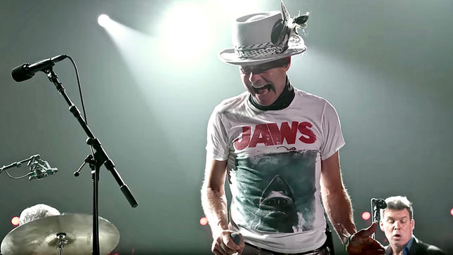 THE TRAGICALLY HIP Frontman GORD DOWNIE Dead At 53