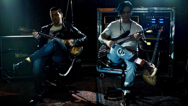 AVENGED SEVENFOLD Guitarists Featured In Ernie Ball Web Series, String Theory; Video Streaming