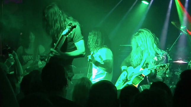 Former MEGADETH Guitarist JEFF YOUNG Performs RANDY RHOADS’ “Diary Of A Madman” Solo; Video